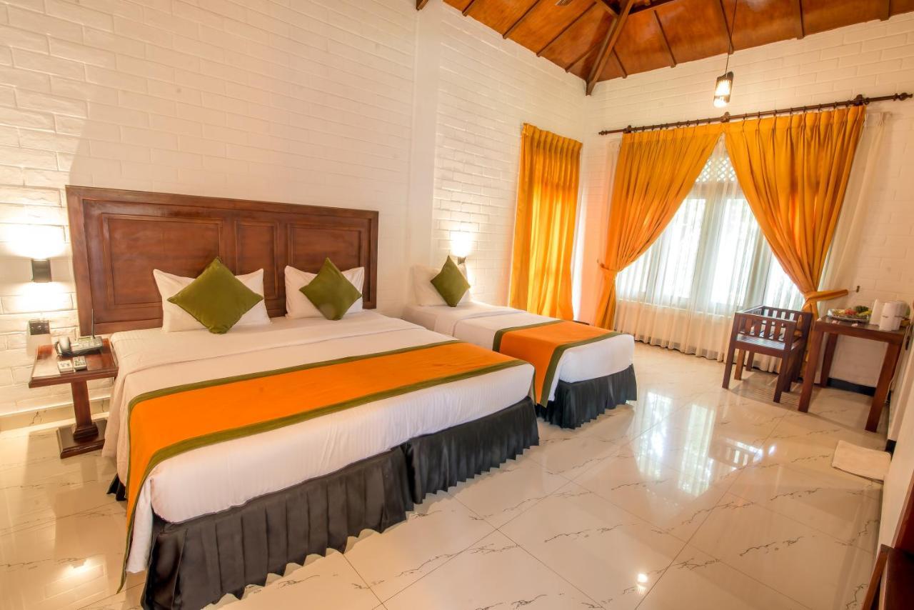 Mahanuge Hotel Полоннарува Экстерьер фото
