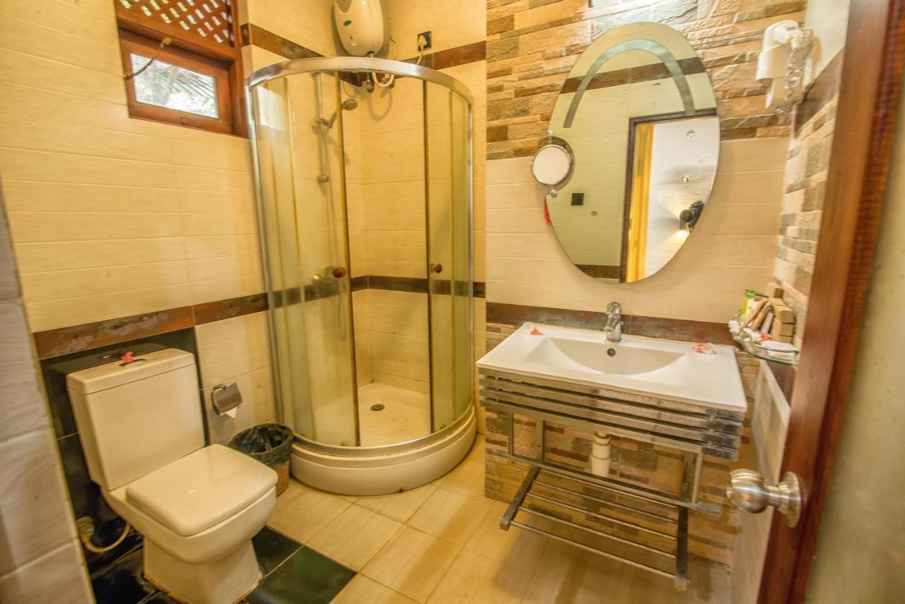 Mahanuge Hotel Полоннарува Экстерьер фото